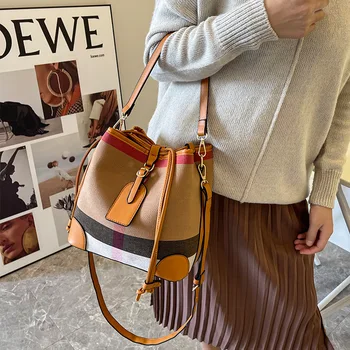 Луксозна марка чанта с голям капацитет 2020 нова мода класическа клетчатая холщовая дамска чанта, голяма пазарска чанта-кофа с преносима чанта на рамото за момичета 2