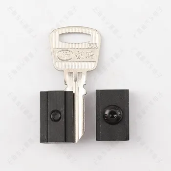 Универсален с полукръгла скоба за ембриона ключ за вертикални станове с ключовете аксесоари Дублирането на ключ Yuema 1